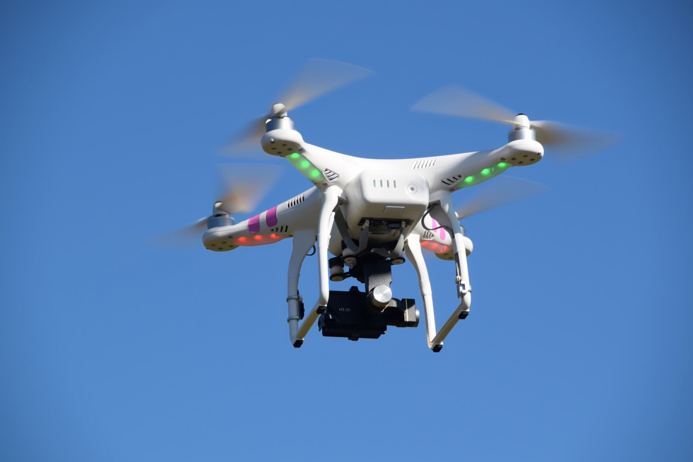LVST E - Parrot AR. Drone